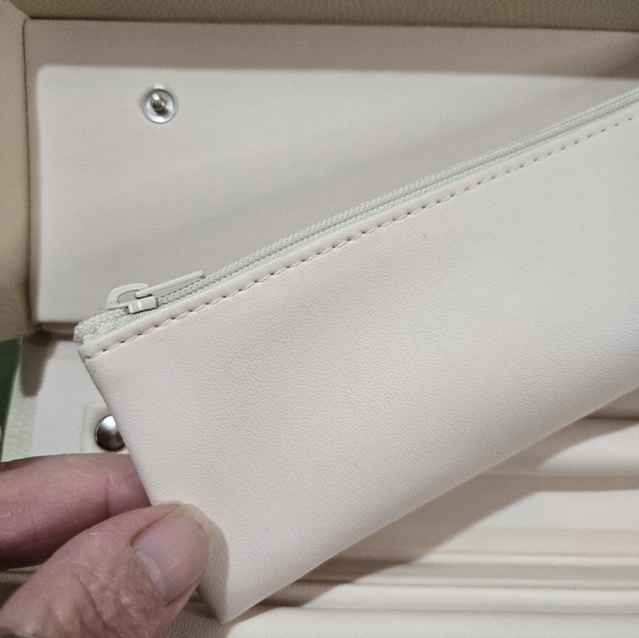 Pottery Barn Cream/Ivory Travel Jewelry Box NWOT - Picture 9 of 10